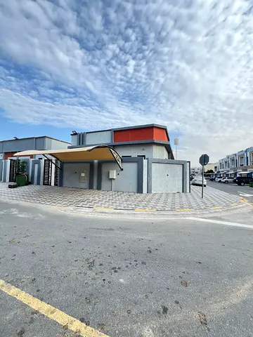 For rent in Al Zahia: a single-story villa featuring 3 master bedrooms, a majlis, a living area, a maid's room, and a spacious kitchen.