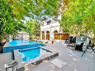Upgraded Valencia | 5bed + Study + Pool | Big Plot