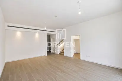 Park View | Near Amenities | Bright and Spacious