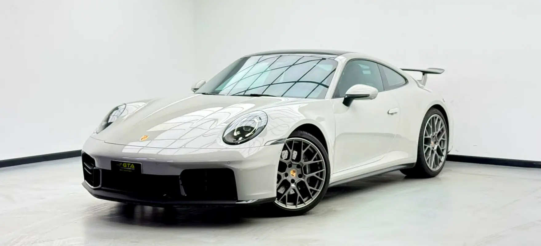 2025 بورشه 911