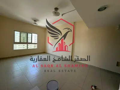 غرفة وصالة ثاني ساكن تكييف مجانا إطلالة مفتوحة غرفة ماستر 2 حمام 4 شيكات تاور عائلي بالقرب من مخرج دبي والقاسمية المحطة