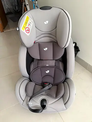 Joie Stages Car Seat (0–25kg) – Excellent Condition