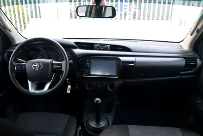 2022 Toyota HILUX photo 7