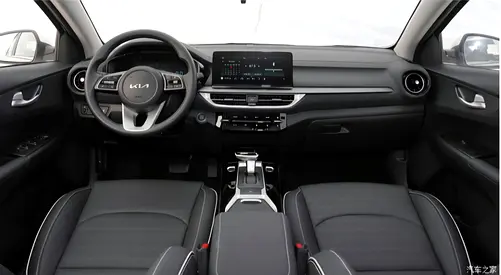 صورة 7 لـ 2025 KIA K3