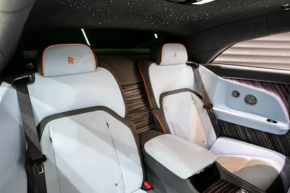 2024 ROLLS-ROYCE SPECTRE 照片 9