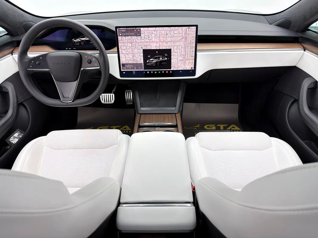 Tesla Model S 2024