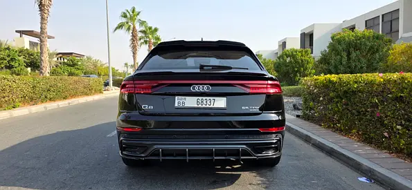 2019 AUDI Q8 — фото 5