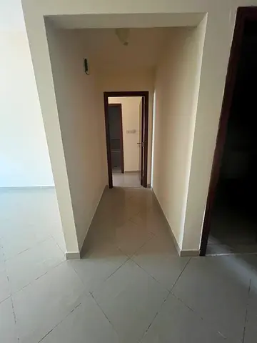 ✨ Budget-Friendly Apartment for Annual Rent in Al Boutina! ✨ Enjoy convenient living in a vibrant neighborhood surrounded by essential everyday servi