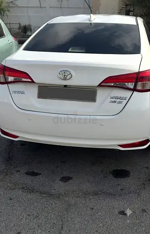 Toyota 2019 E yaris family used 23000 aed
