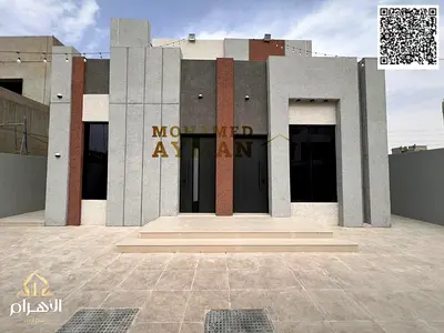 فيلا للبيع في الحليو 2 – عجمان، تتكون من طابقين، بمساحة أرض وبناء 3014 قدم مربع.
