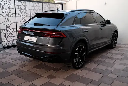 صورة 10 لـ 2021 AUDI RS Q8
