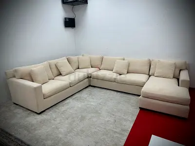 Excellent perfect condition crate&barrel Ushape sofa