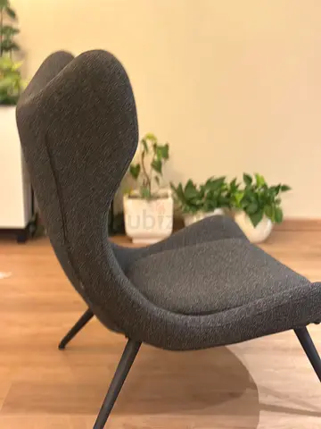 Modern Grey Lounge Accent Chair - Comfortable Upholstered Seat