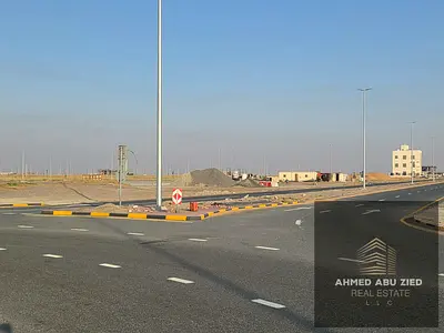 للبيع قطعتين أرض سكني استثماري في بساتين السرة أم القيوين بموقع مميز بالقرب من جامعة أم القيوين مساحة 10000 قدم شامل رسوم التسجيل والتملك بسعر مغري