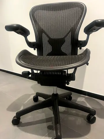 Herman Meller Aeron Size B Office Chair Fully Loaded black color