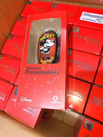 Vodafone Primofonino kids phone (new in box) - Mickey design