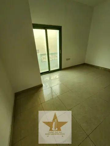 فرصة استثنائية بسعر لقطة... شقة 3 غرف وصالة ماستر بـ 43,000 درهم فقط! 🏡 لكل العائلات الباحثة عن الفخامة والمساحات الرحبة بأفضل سعر في السوق! نعلن عن
