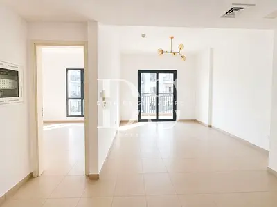 Large Layout | Vacant Now | Modern 1BR