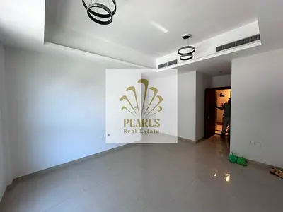 اكبر غرفة وصالة بالحميدية1، أول ساكن، بلكونة، غرفة ماستر، 2 حمام، تكييف مركزي، إيجار 35,000 درهم سنوياً، تأمين 2,000 كاش أو شيك مؤجل شهر، على4\6 دفعات