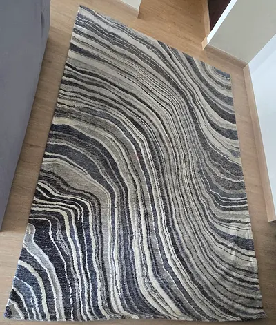 Abstract Modern carpet. 3 months of use. 2m x 3m