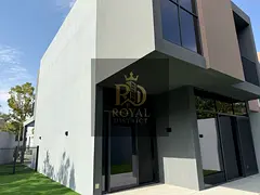 DISTRESS PRICE | 4 BEDROOMS FULLY CORNER TOWNHOUSE | MODERN DESIGNED | HIGH QUALITY FINISHING | PRIM