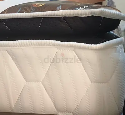Brend New King size 180x200 spring Top memory foam matress Available 28 cm thikniss