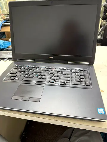 Dell Latitude laptop - Intel Core i7 7th generation with 8gb graphics card and 16gb Ram 512gb ssd