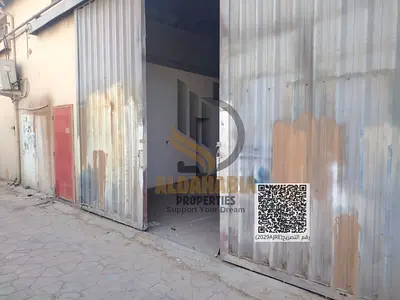 مستودع للإيجار السنوي في الجرف 3 – 2,000 قدم²