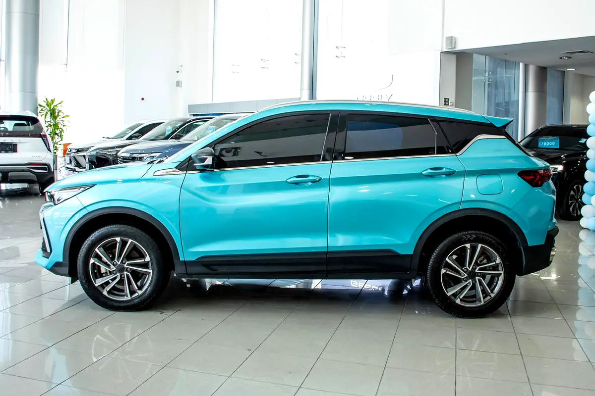 Geely Coolray 2025