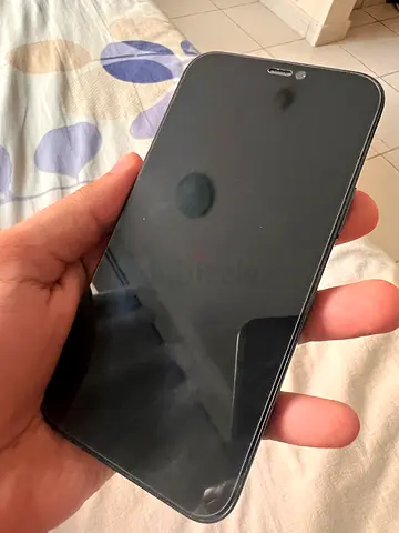 iPhone 12 Pro 128 gb with screen protector - good working condition