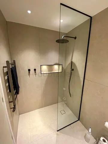 Shower glass installation services