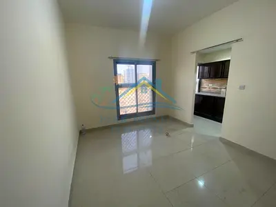Beautiful Proper Studio In shabiya Including water Electricity monthly 3000 ready to move