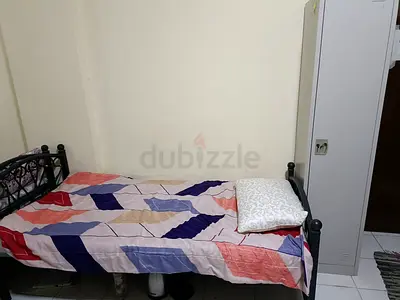Executive bed space available in P07 France Cluster in international city for south indian bachelors