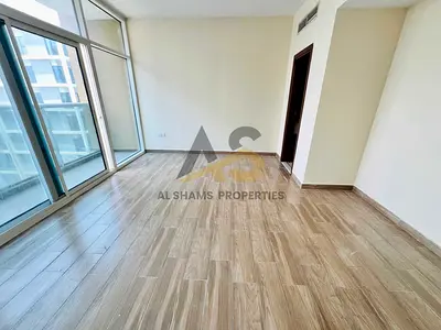 No deposit cash - 2Bhk with covered parking- close to safri mall