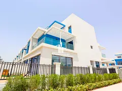 Stylish 5BHK | Prime Spot | Ready To Move In