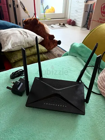 D-Link DIR-853 Wireless Router with 4 Antennas