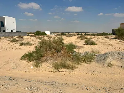 للبيع ارض سكينة في الحوشي مساحة الارض 5300 قدم مربع تصريح أرضي + اول + 50 % من الروف موقع مميز جدا زاوية على شارعين مطلو1.400.000 مليون ملاحظة مدف