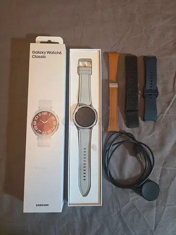 ⌚ Samsung Galaxy Watch Classic 43mm – Excellent Condition