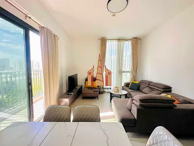 FULLY FURNISHED CLOSE KITCHEN READY TO MOVE UNIT