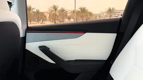 صورة 9 لـ 2025 Tesla MODEL Y