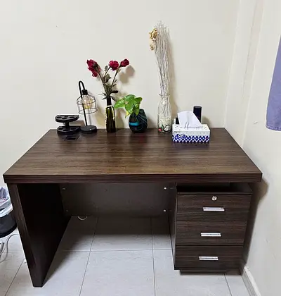 Office table & chair for sale