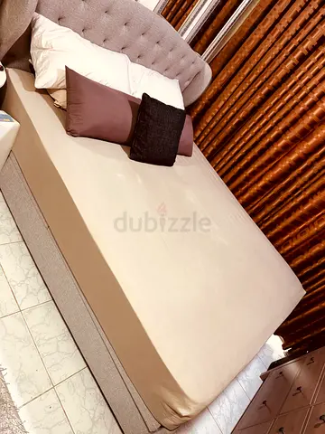 Bed and mattress