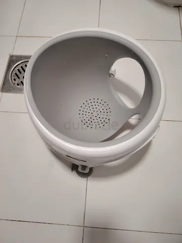 Baby bath shower seat