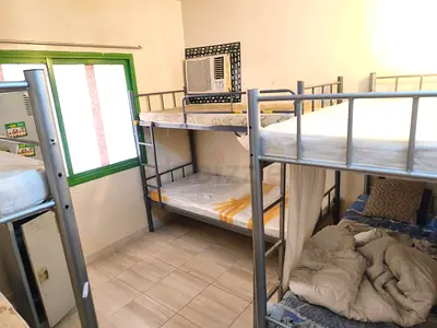 BACHELOR BED SPACE AVAILABLE IN KARAMA