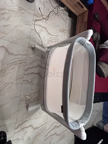 Used bedside bassinet / baby cradle in good condition. Helpful when your hands are tired as it rocks