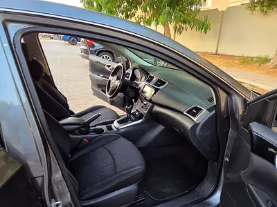 2019 Nissan SENTRA photo 9