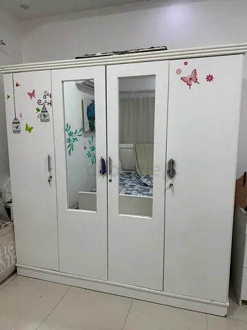 White 4-Door Wardrobe with Mirrors