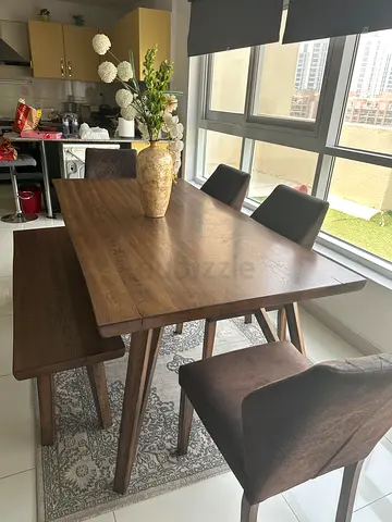 Dining set with cabinet from homerus