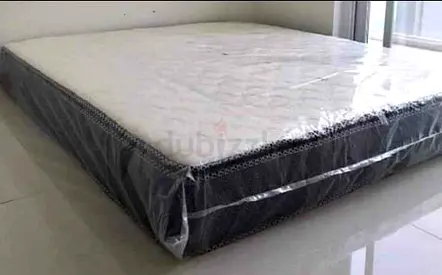 Mattress with attached top foam 180x200cm King size.  All times delivery available