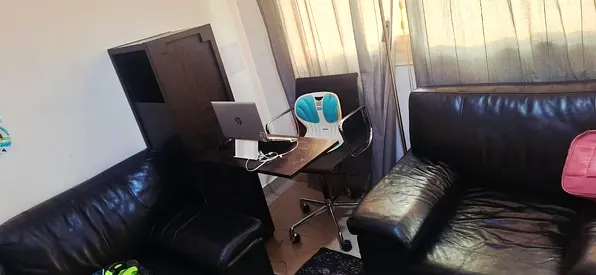 smart corner office place
